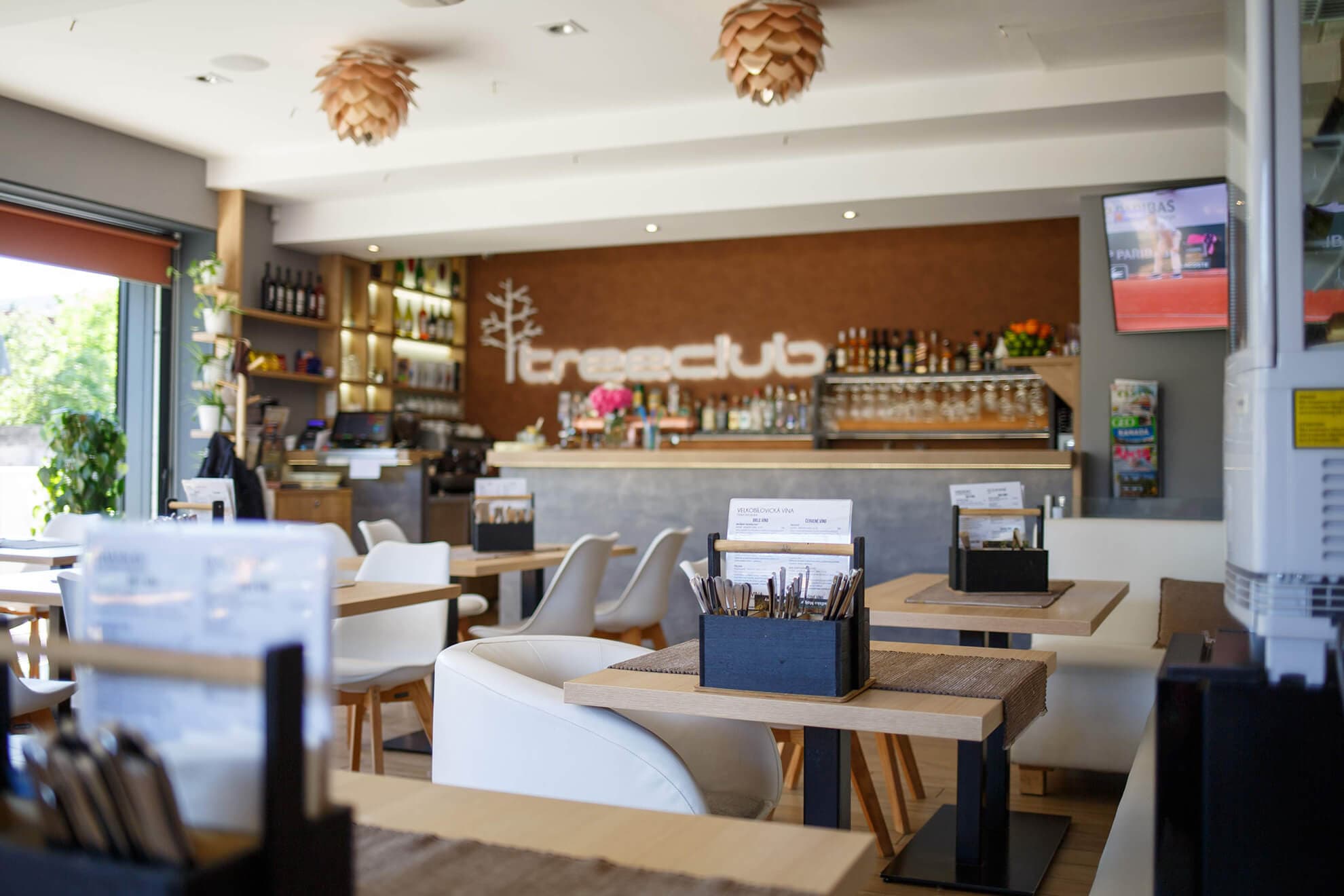 Logo Tree club – burger reštaurácia v meste Smolenice