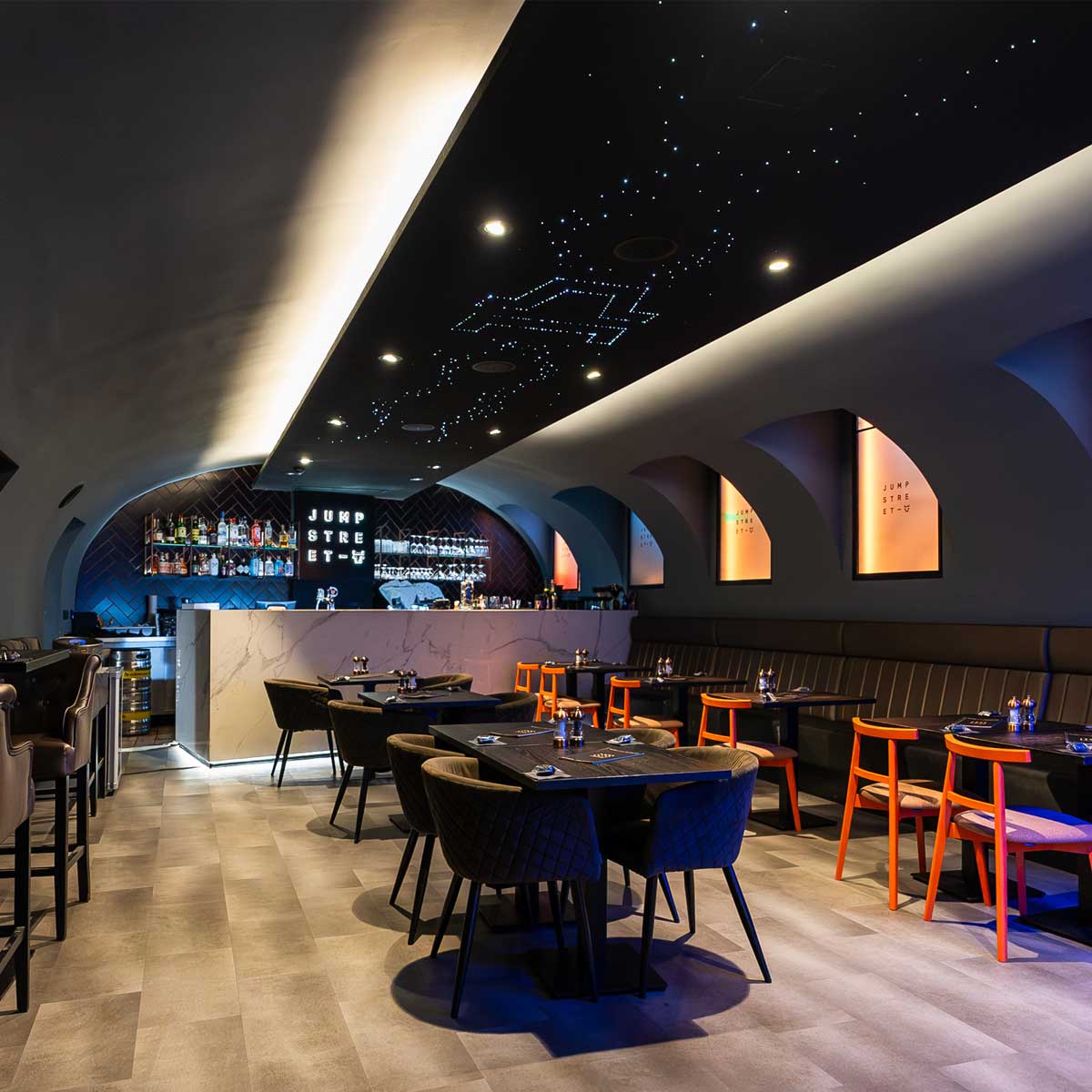 Logo JUMP STREET Burger & Bar – burger reštaurácia v meste Bratislava